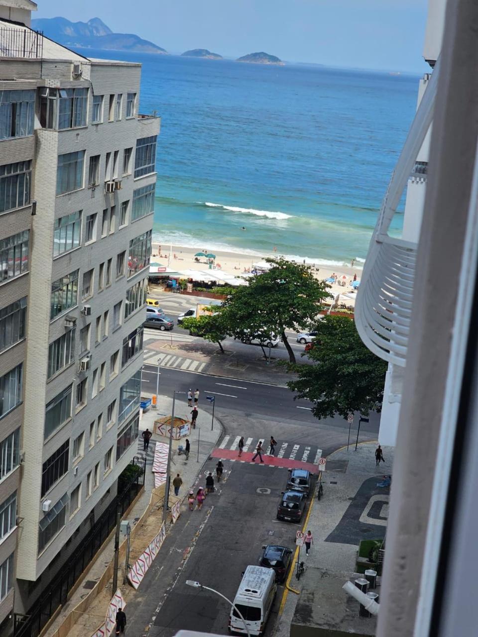 Real 238 - Em Copacabana Lateral Mar
