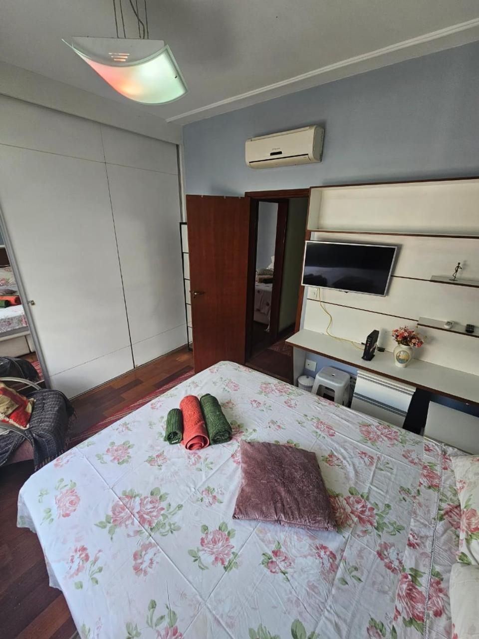 Real 238 - Em Copacabana Lateral Mar